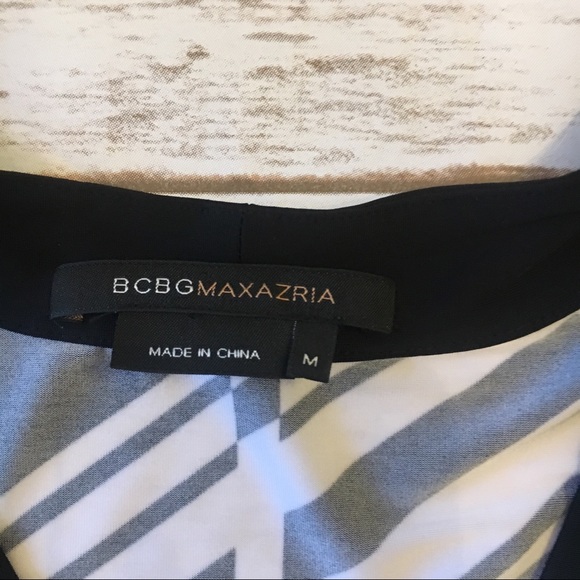BCBGMaxAzria Black White Kimono Wrap Top Size Medium - Picture 4 of 9